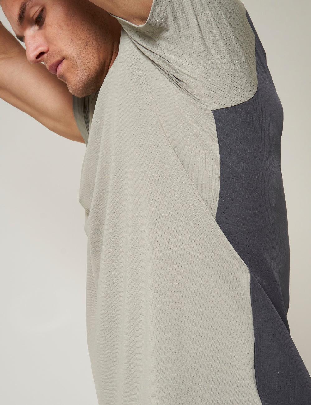 CLIMA T-SHIRT - SAND / GRAPHITE