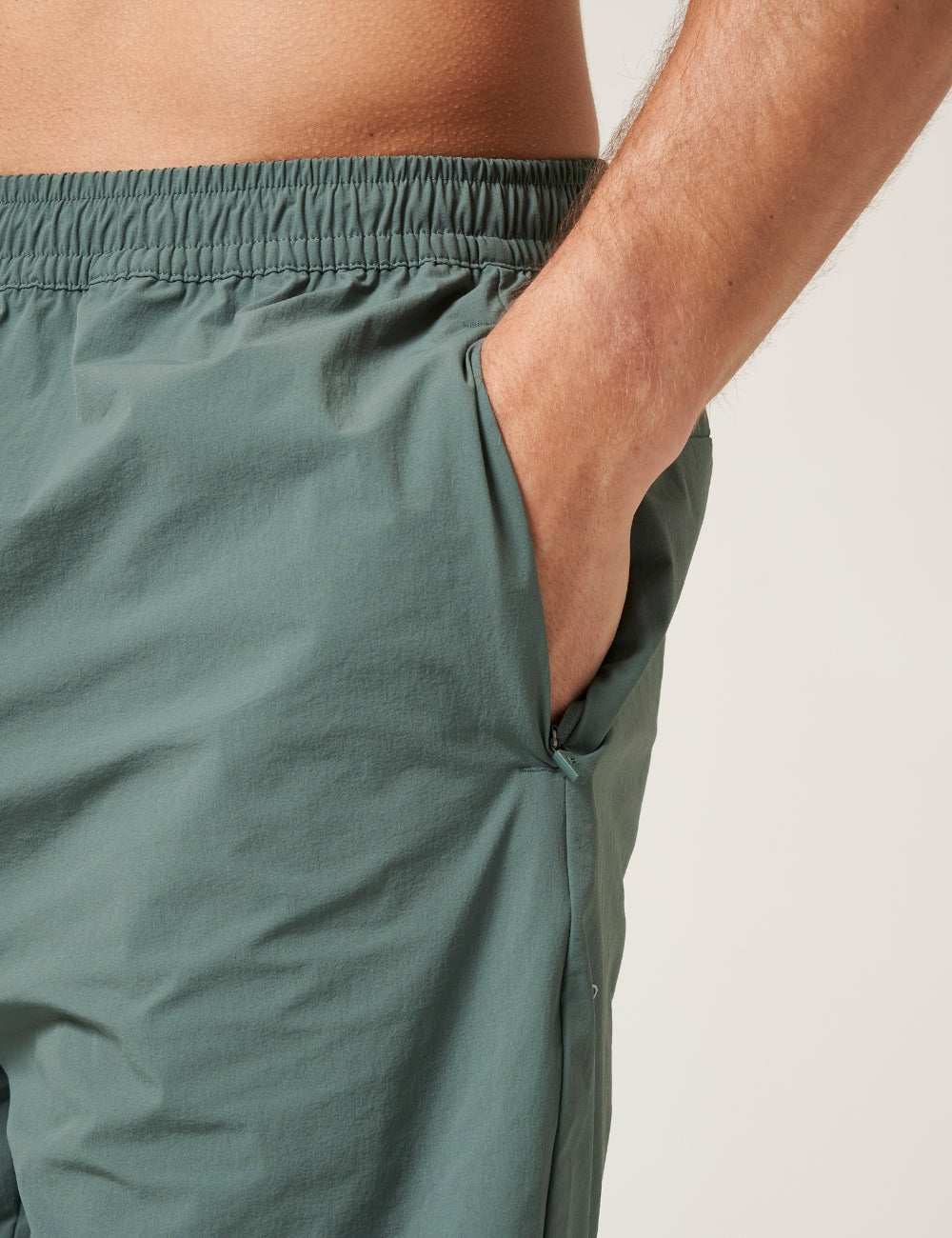 HORIZON SHORTS - URBAN FERN-3