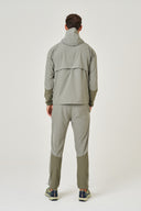 Curve Windbreaker - Khaki / Stone
