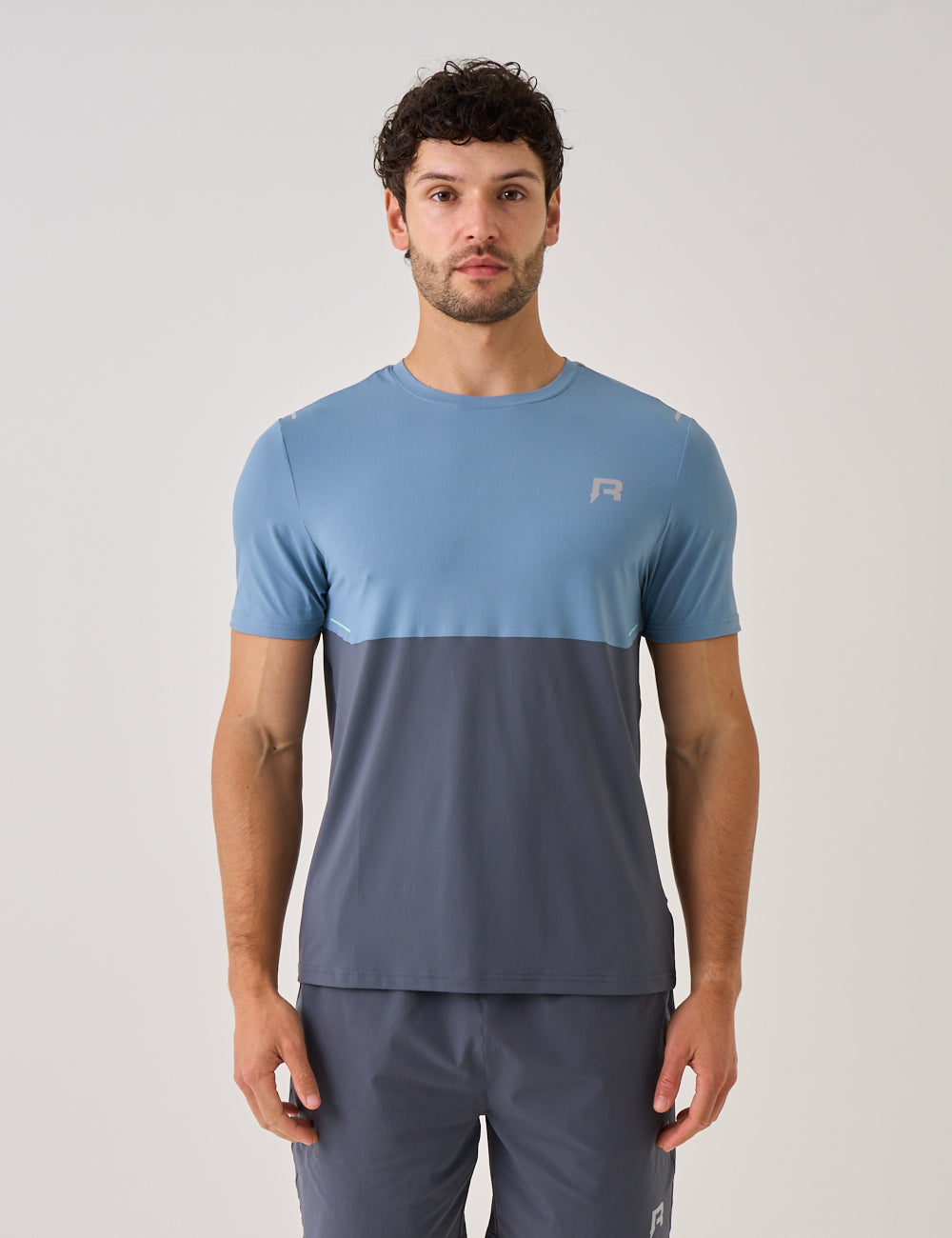 SUMMIT T-SHIRT - DUSTY BLUE / TURBULENCE