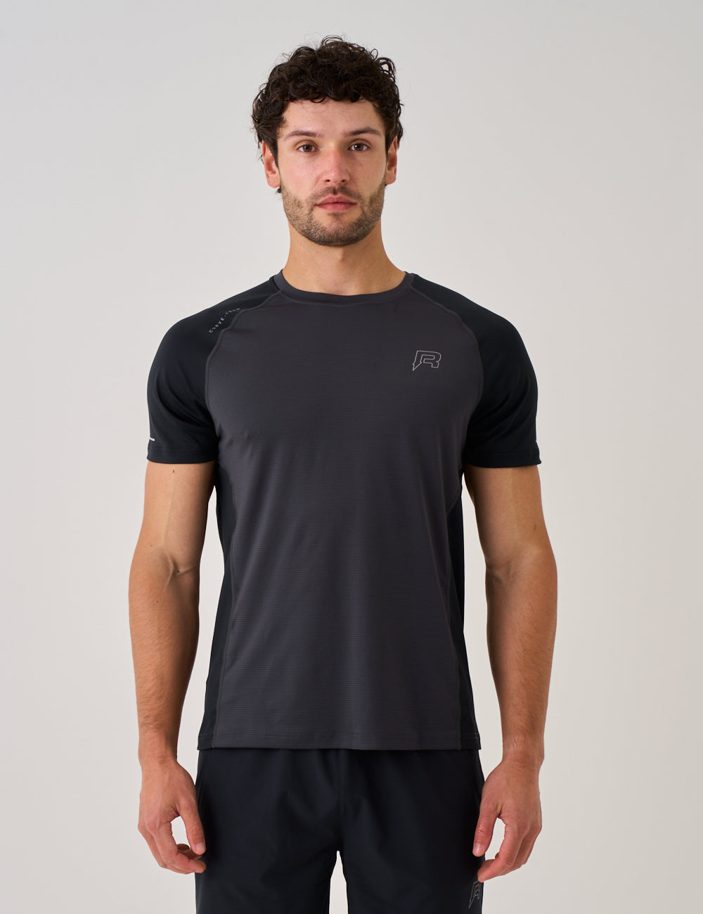 CURVE T-SHIRT - BLACK / BLACK SAND