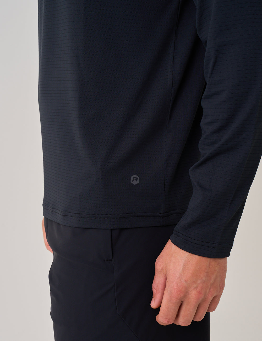 ECHO TRAINING HOODIE - BLACK