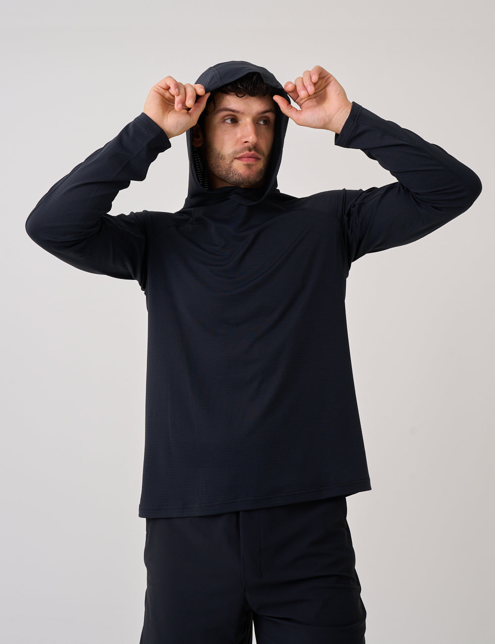 ECHO TRAINING HOODIE - BLACK-4