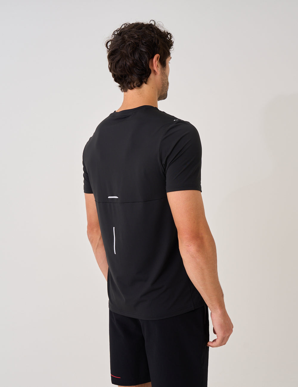 SUMMIT T-SHIRT - BLACK / RED-4