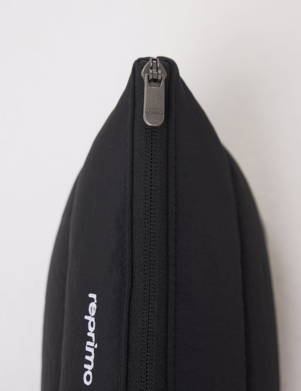 LUMA QUILTED POUCH - BLACK