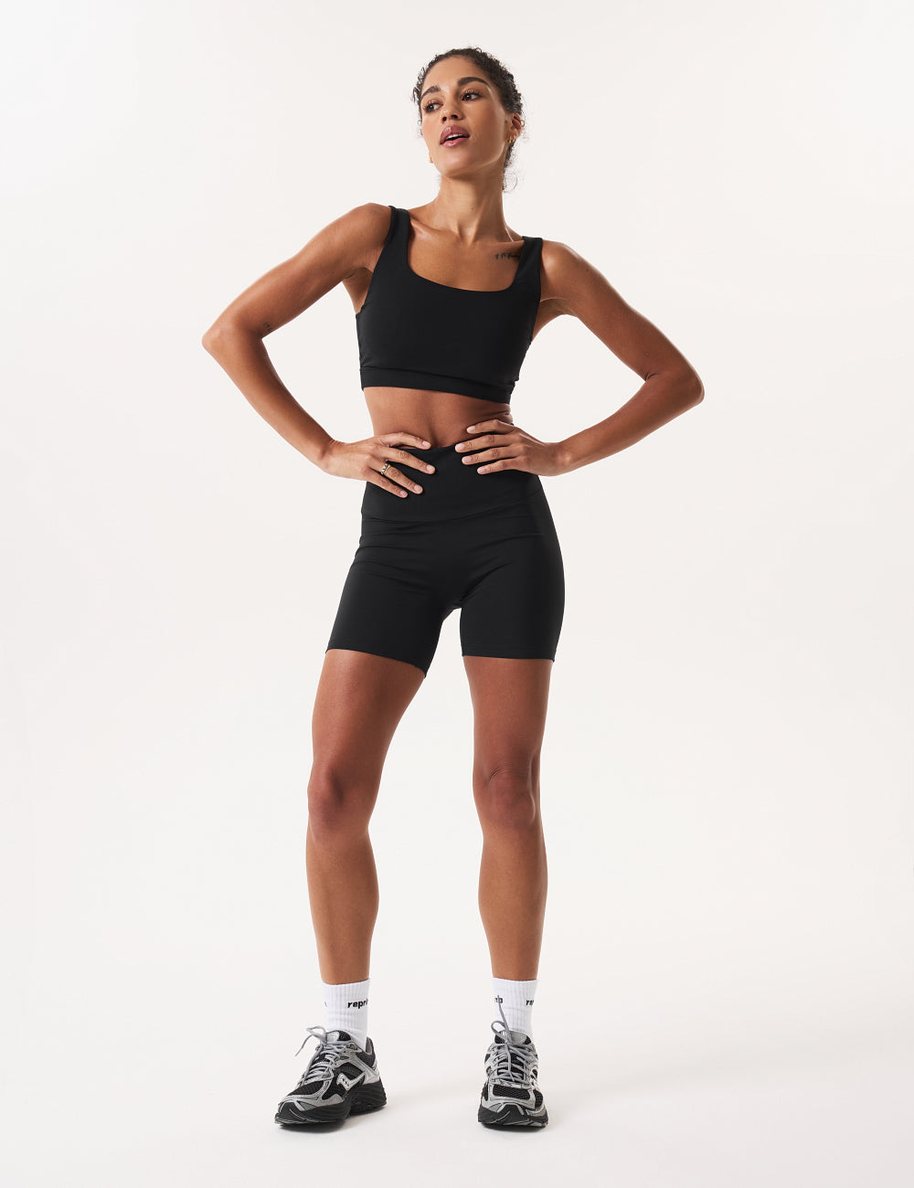 HAVEN SHORT - BLACK-2